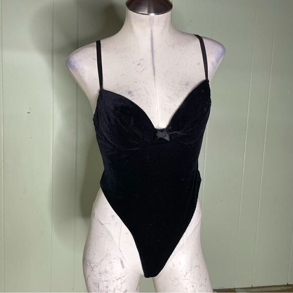 Vintage Y2K Delicates Black Velvet‎ Thong Camisole Bodysuit 34B - Picture 2 of 4